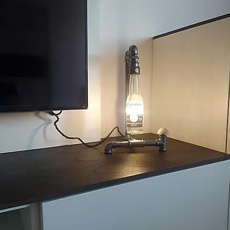 לינה וארוחת בוקר Markone Center
